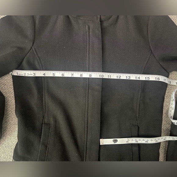 Vince Black Tailored Blazer Cropped Jacket - Picture 13 of 16